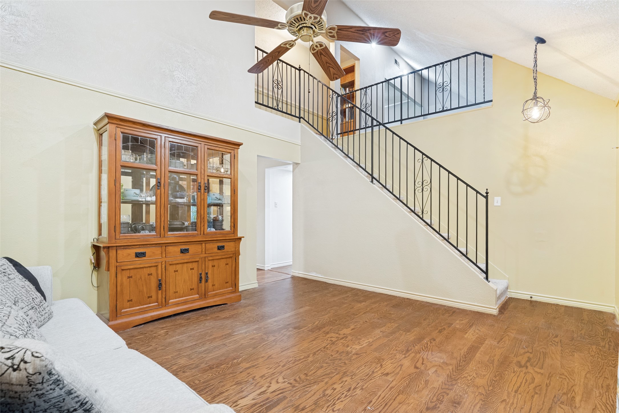 2009 Thousand Oaks Drive