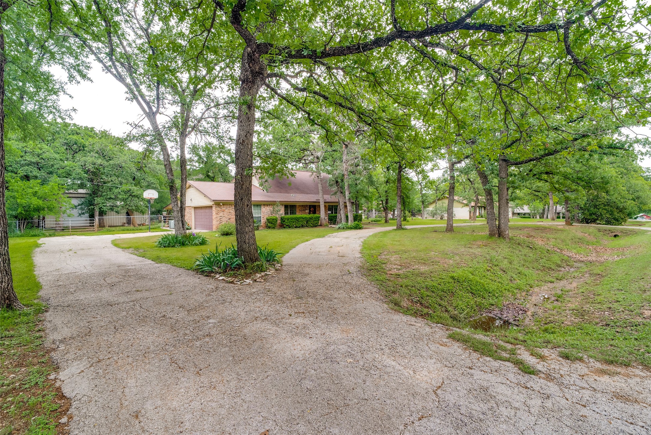 2009 Thousand Oaks Drive