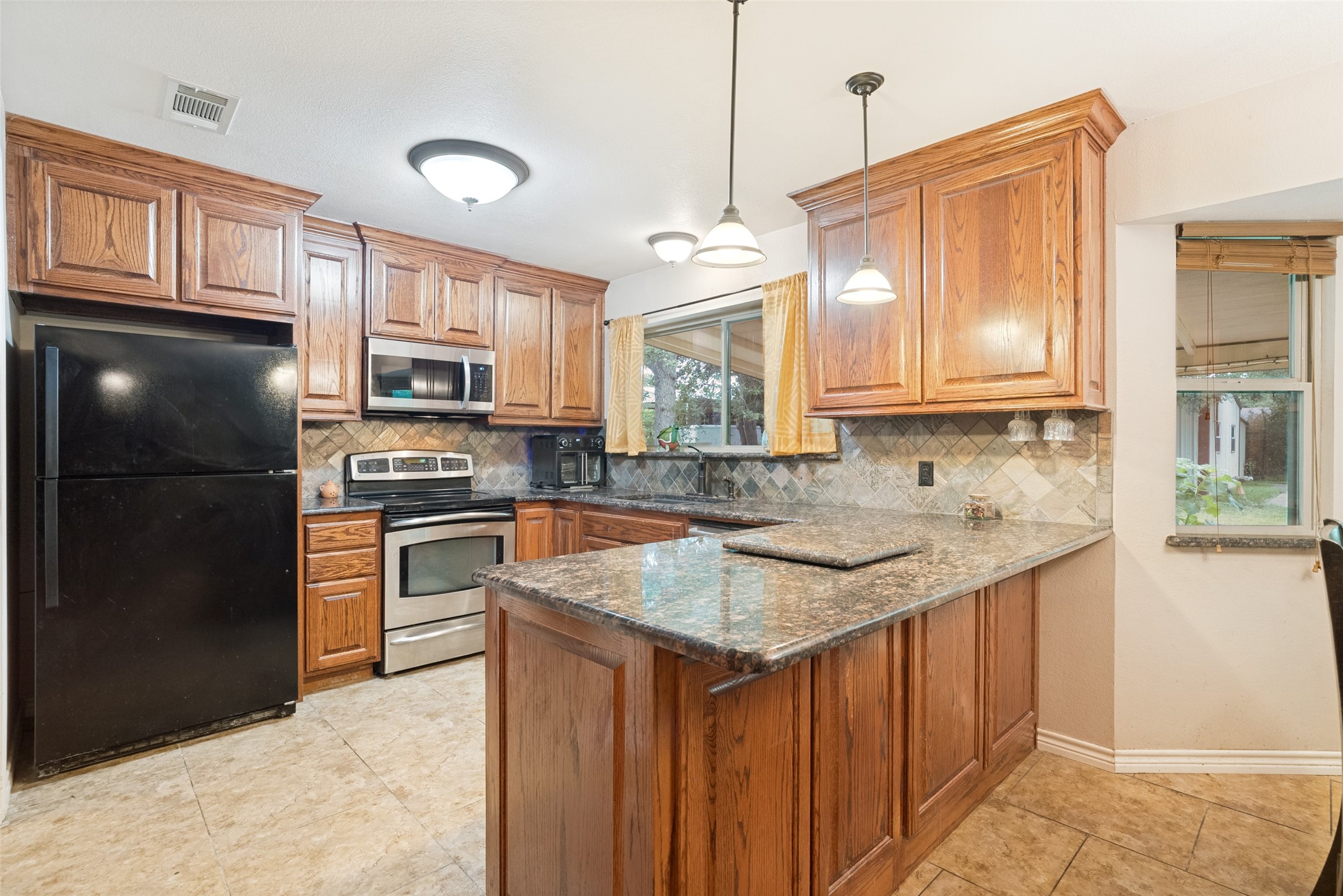 2009 Thousand Oaks Drive