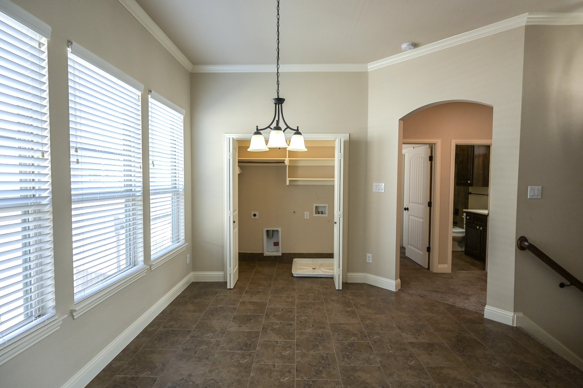 5075 Italia Lane