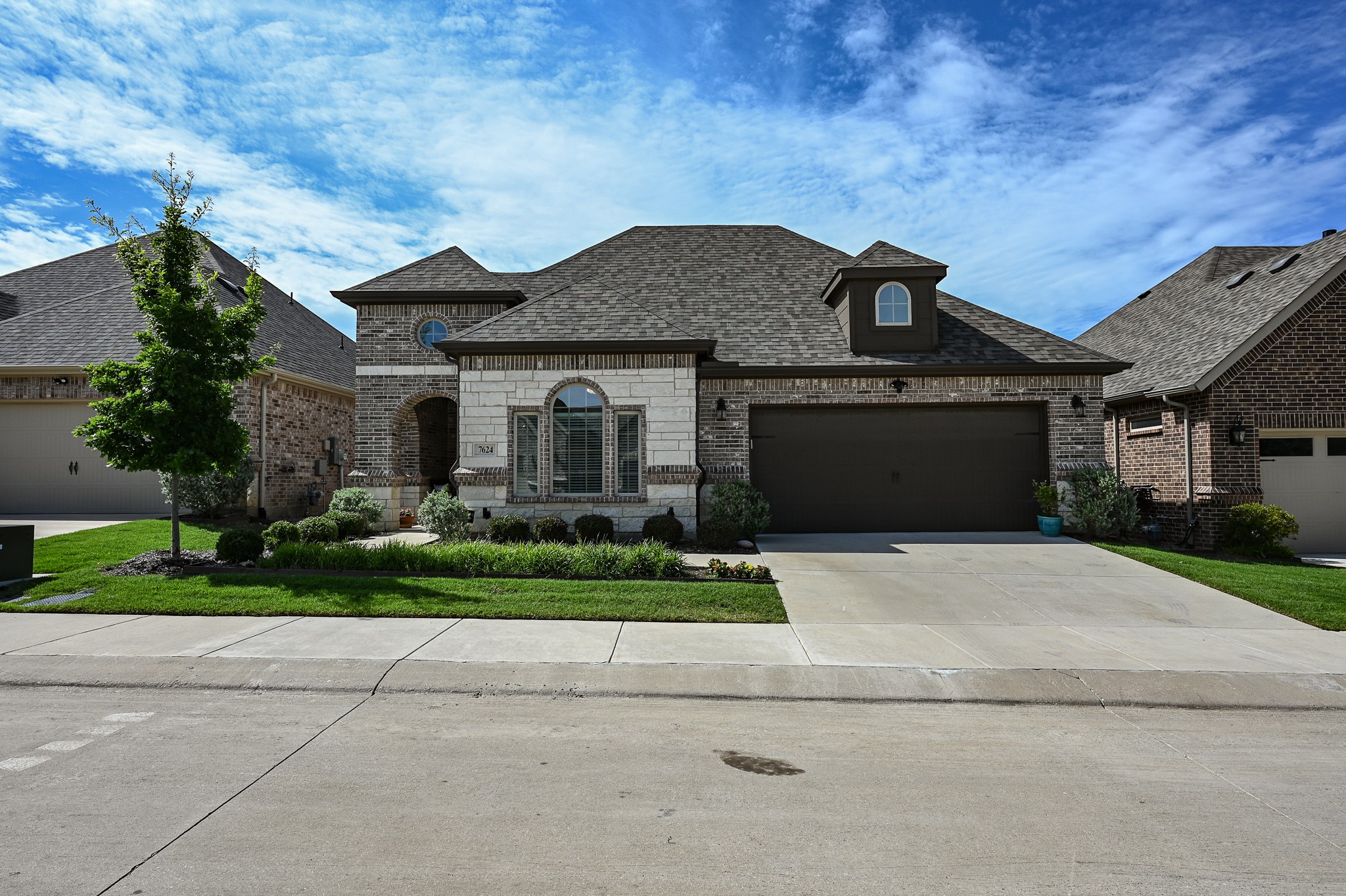 7624 Vista Bella Way