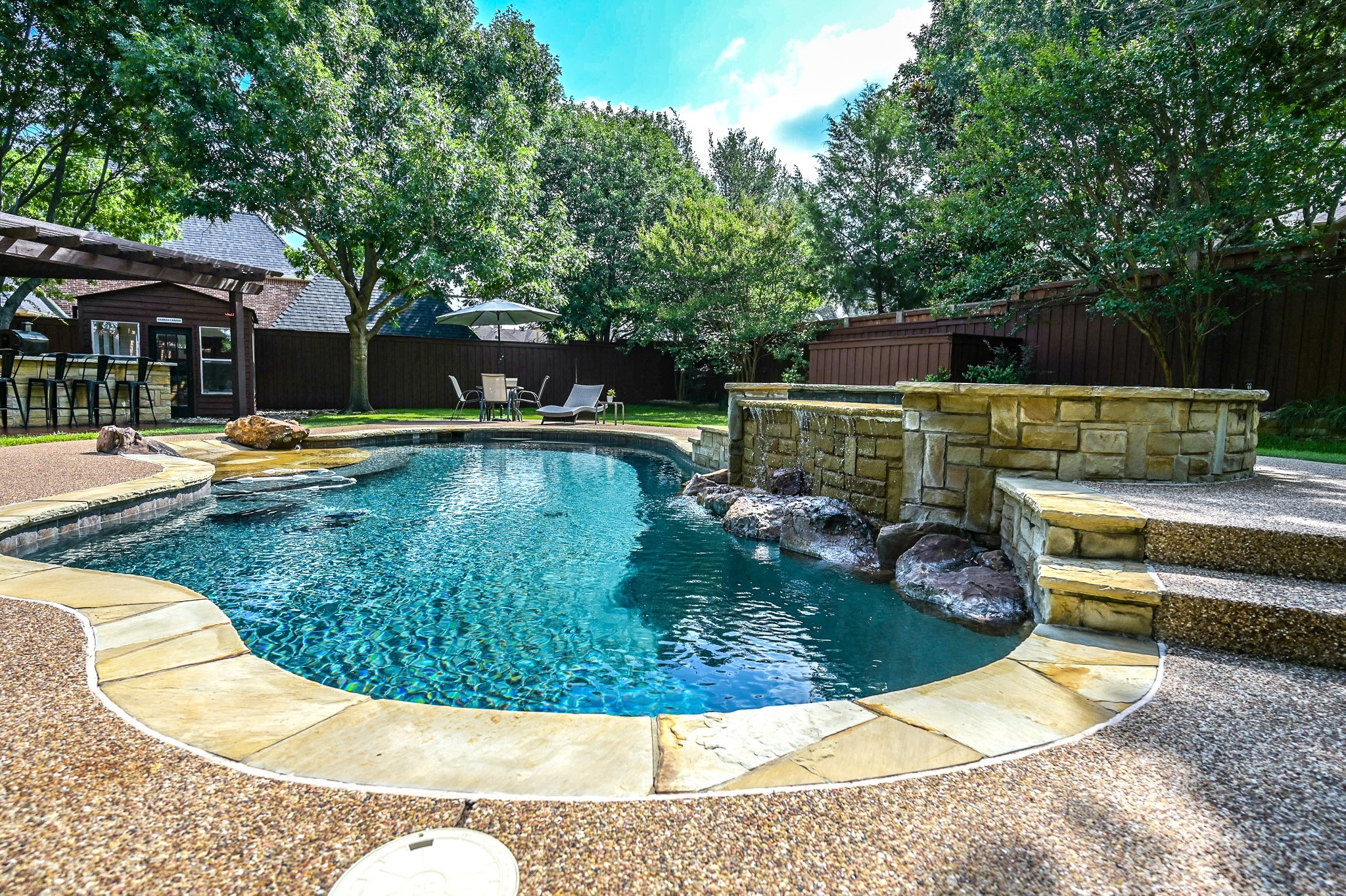 910 Belclaire Circle