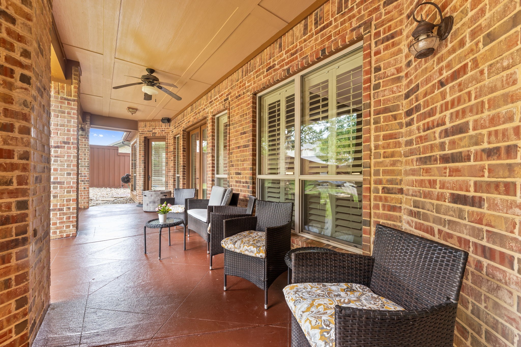910 Belclaire Circle