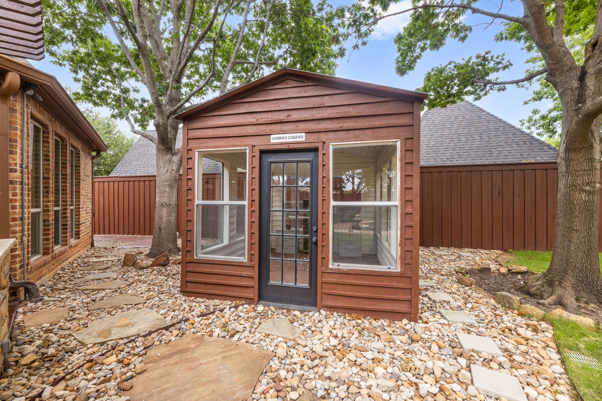 910 Belclaire Circle