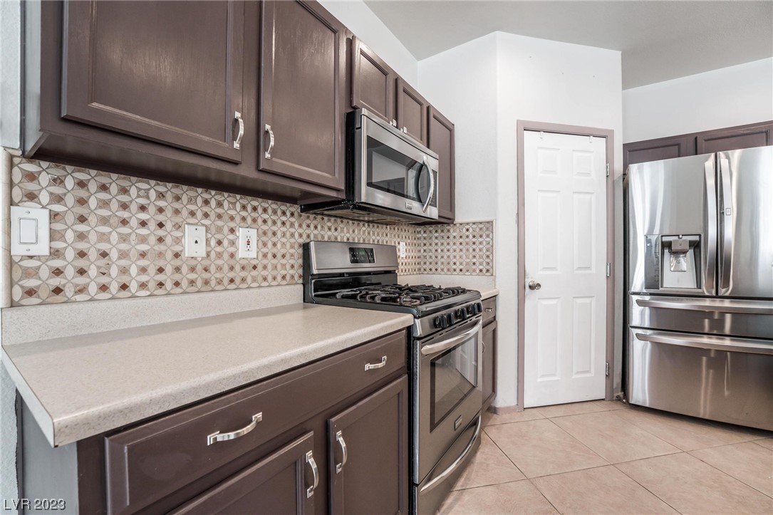 1573 Buffalo Brubaker Lane