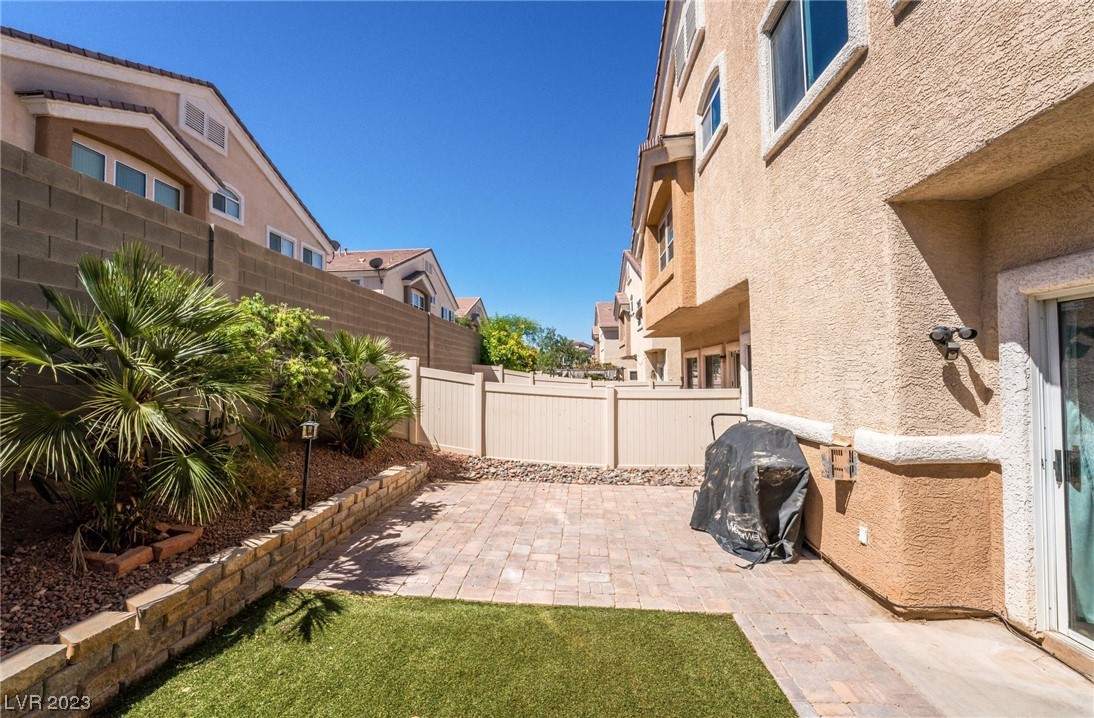 1573 Buffalo Brubaker Lane