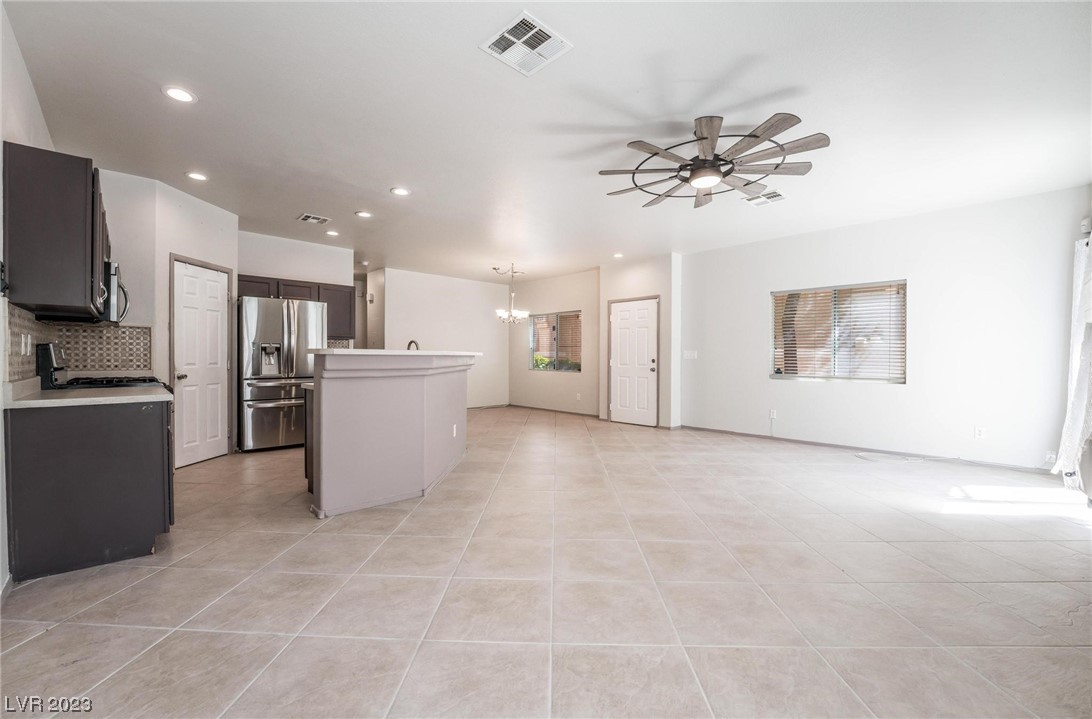 1573 Buffalo Brubaker Lane