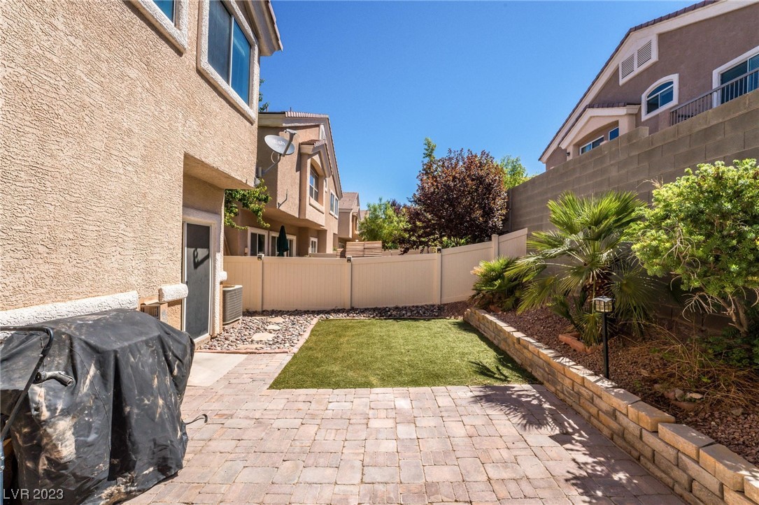 1573 Buffalo Brubaker Lane