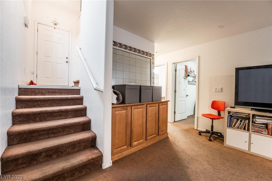 7809 Ellendale Court