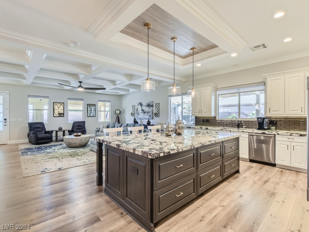 6761 Hyla Roman Avenue