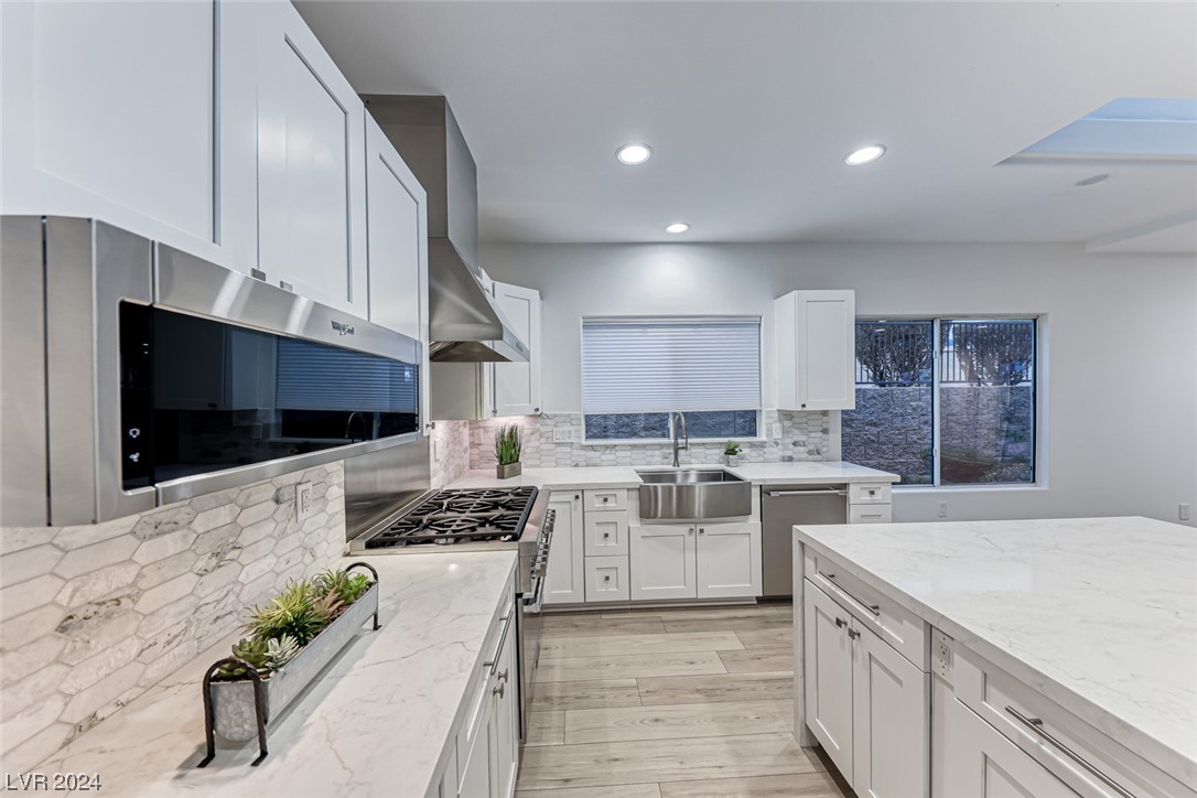 2429 Hardin Ridge Drive