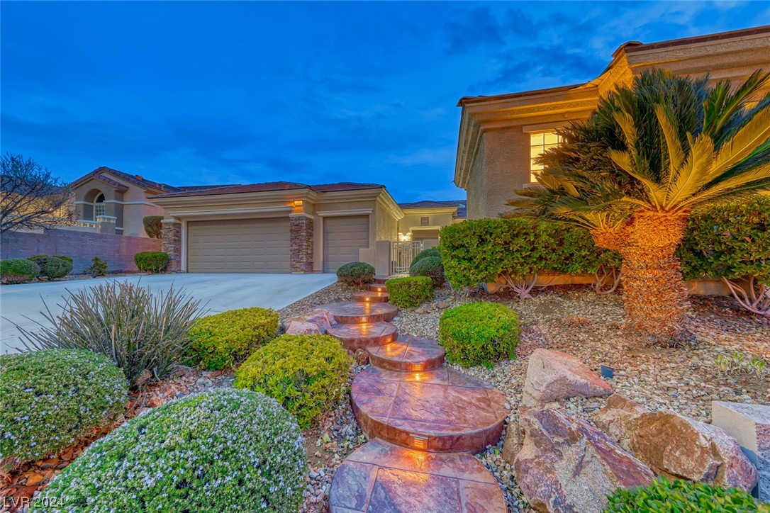 2429 Hardin Ridge Drive