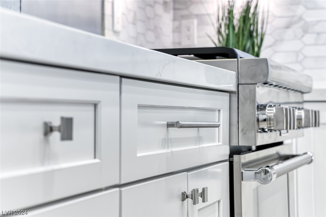 2429 Hardin Ridge Drive