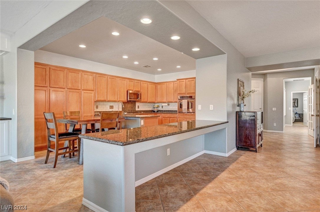 7220 Royal Melbourne Drive