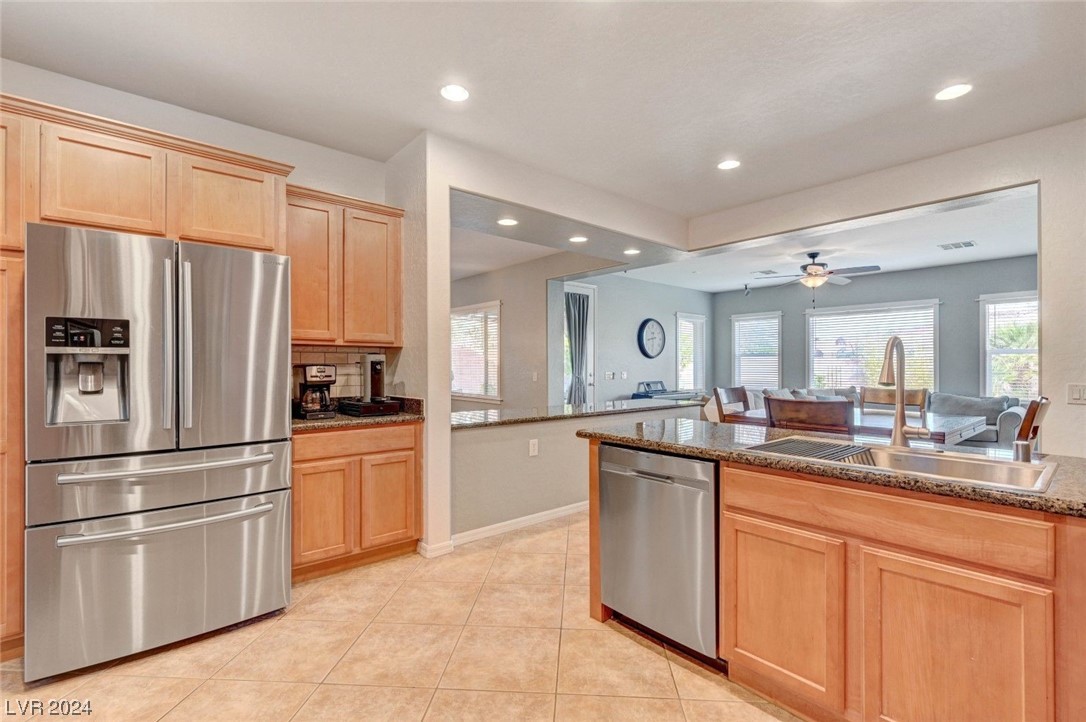 7220 Royal Melbourne Drive