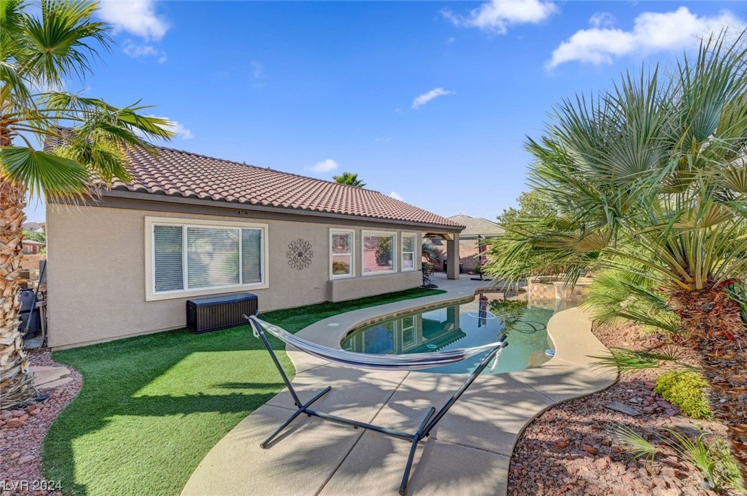 7220 Royal Melbourne Drive