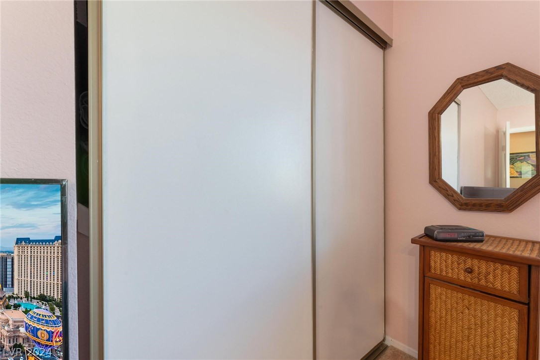 971 Looking Glass Lane