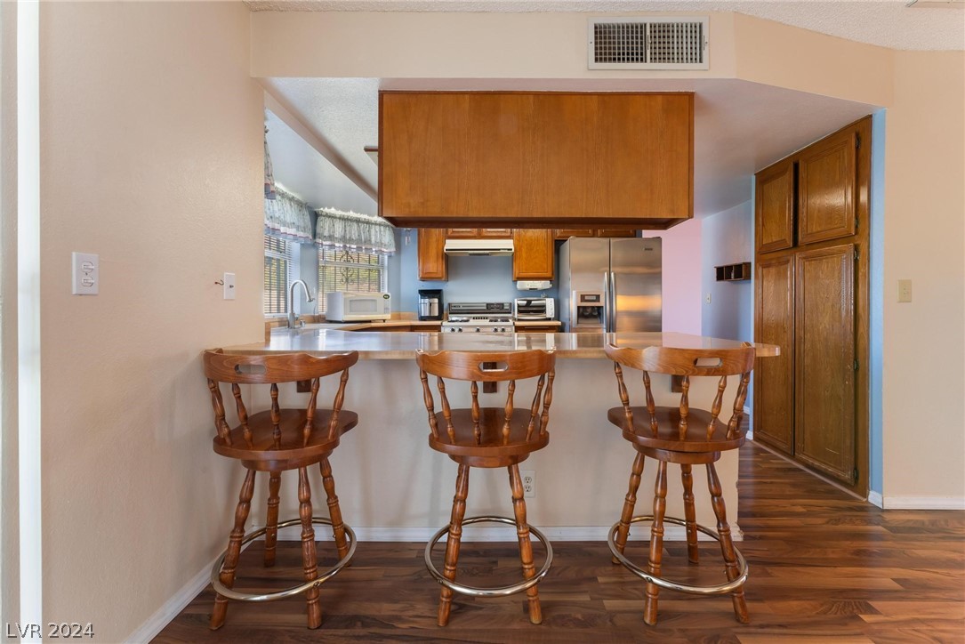 971 Looking Glass Lane