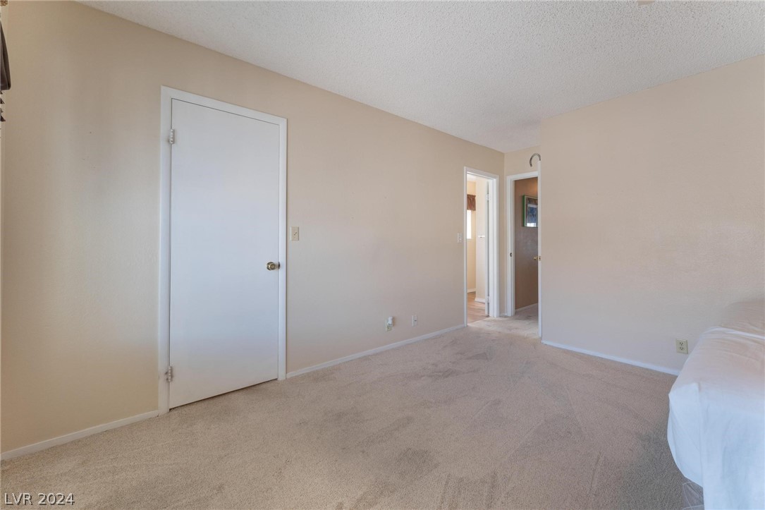 971 Looking Glass Lane