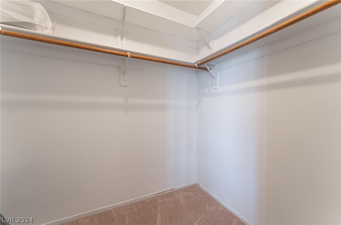 971 Looking Glass Lane