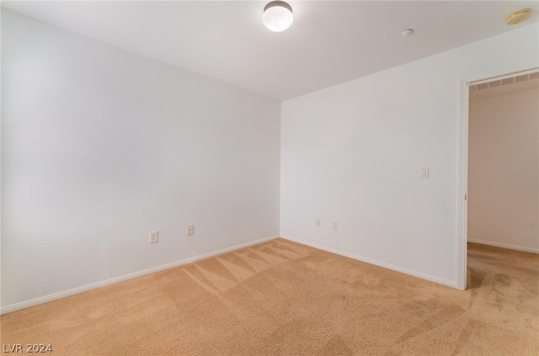 330 Kensington Palace Avenue 101