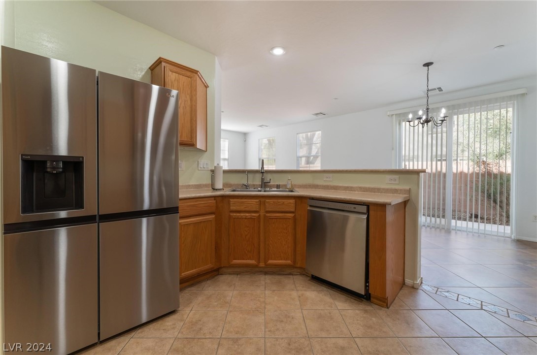 330 Kensington Palace Avenue 101