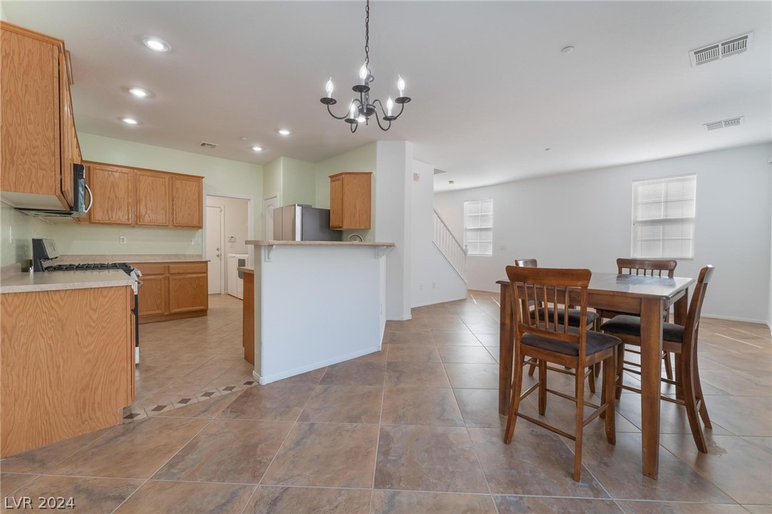 330 Kensington Palace Avenue 101