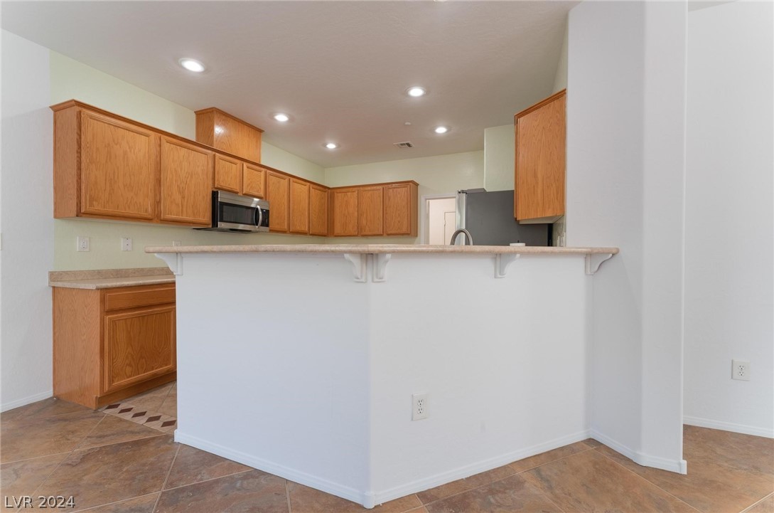 330 Kensington Palace Avenue 101