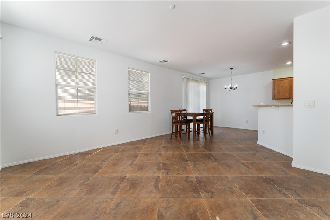 330 Kensington Palace Avenue 101