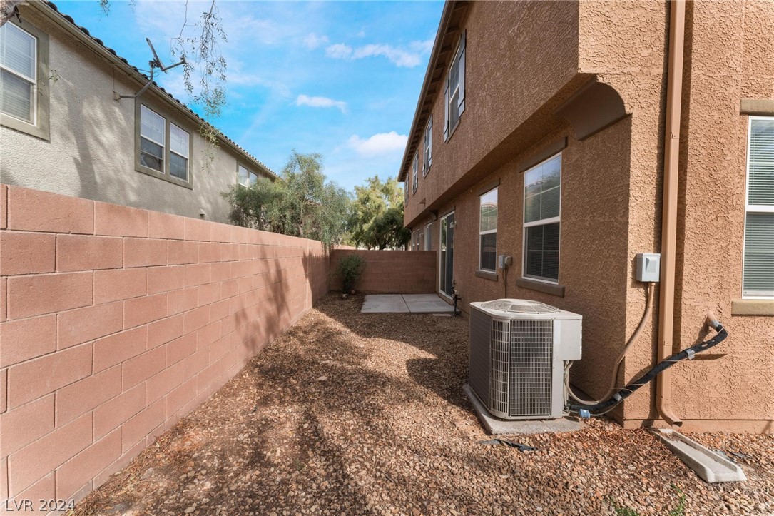 330 Kensington Palace Avenue 101