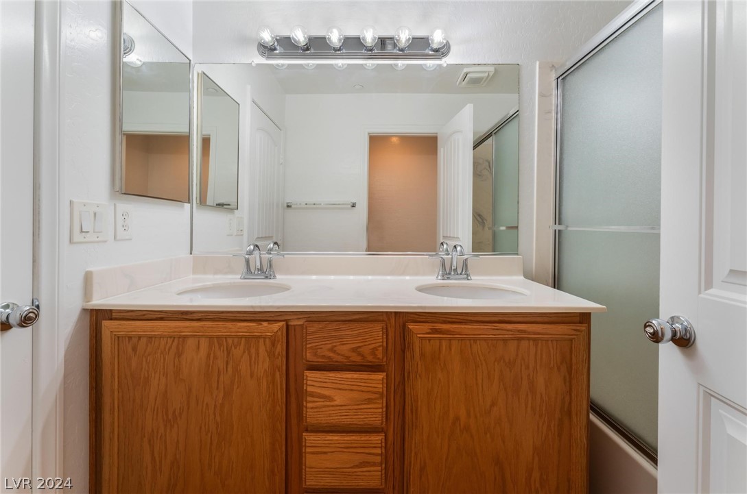 330 Kensington Palace Avenue 101