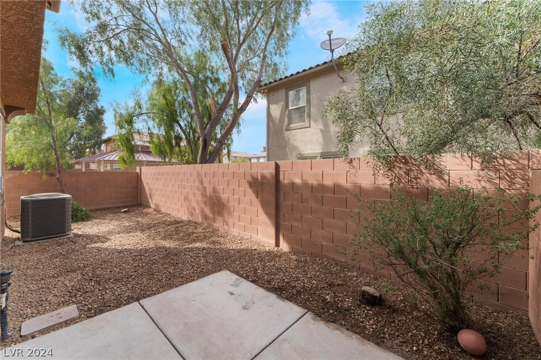 330 Kensington Palace Avenue 101