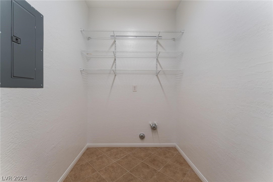 330 Kensington Palace Avenue 101