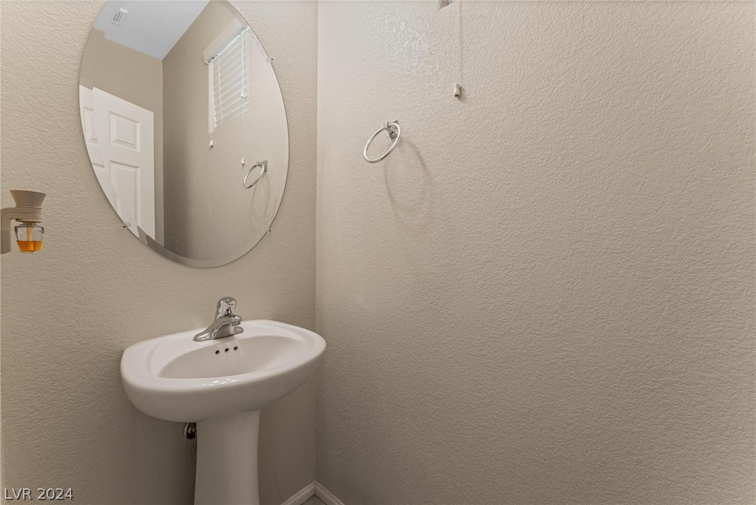 7559 Edgartown Harbor Street