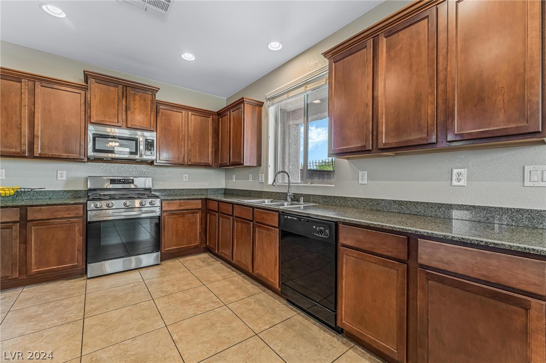 7559 Edgartown Harbor Street