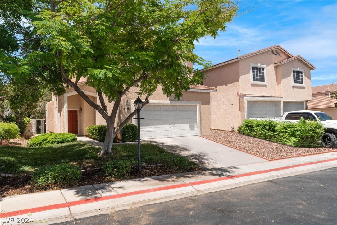 8908 Tumblewood Avenue