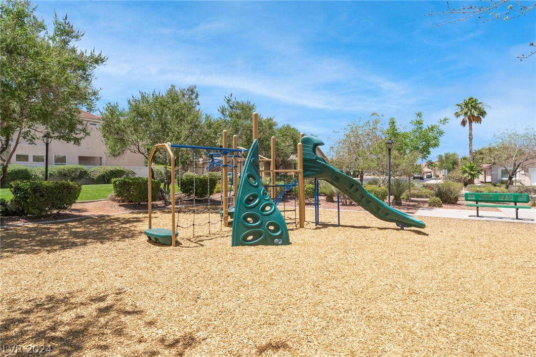 8908 Tumblewood Avenue