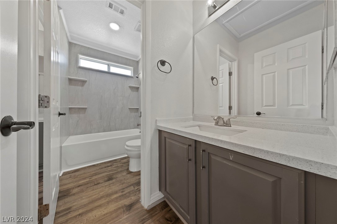 2438 Belt Buckley Drive