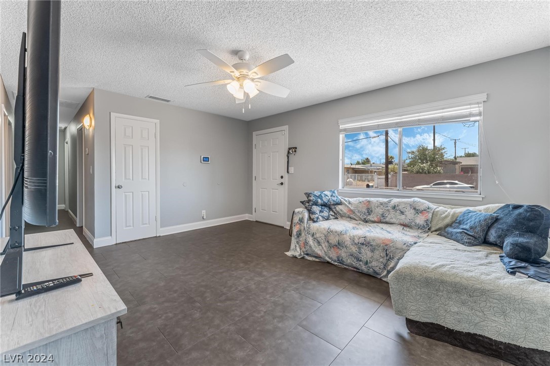 118 Metropolitan Drive