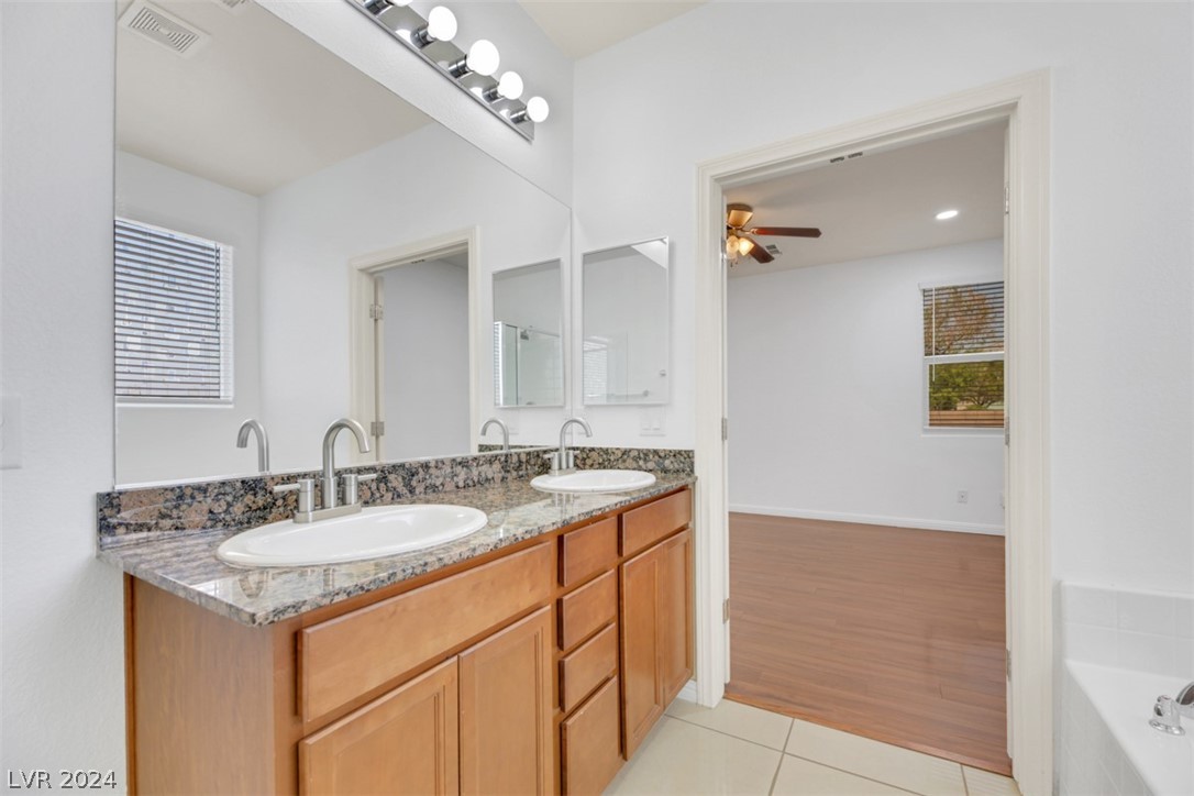 1172 Evergreen Cove Street