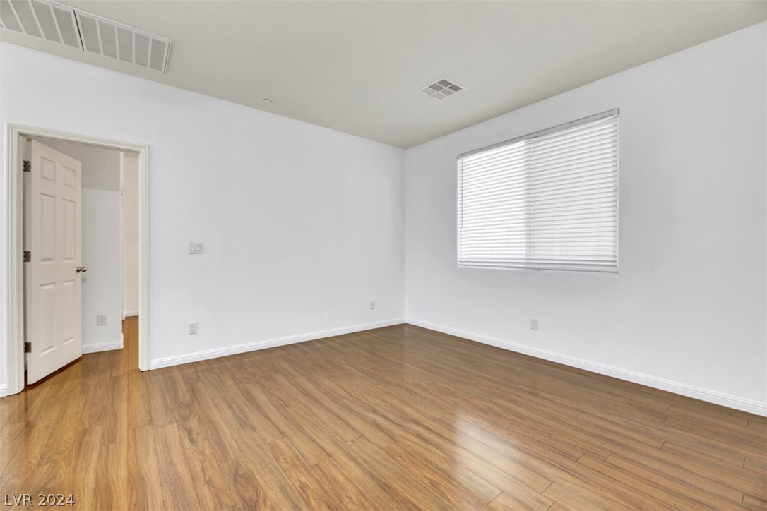 1172 Evergreen Cove Street