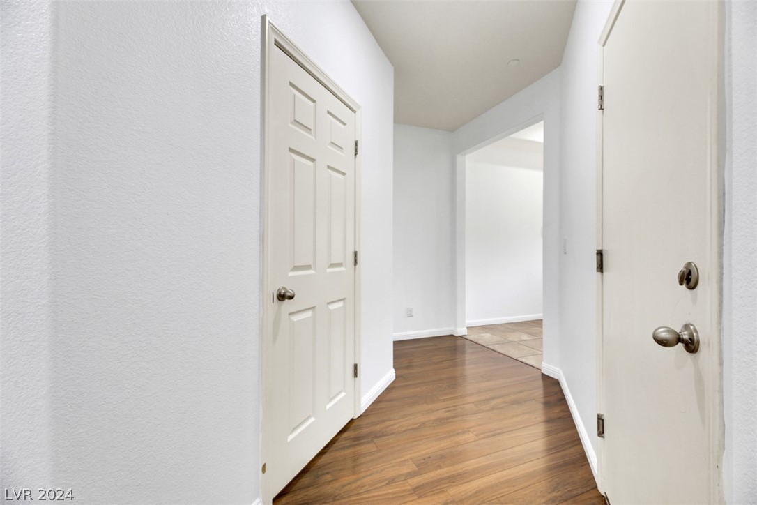 1172 Evergreen Cove Street