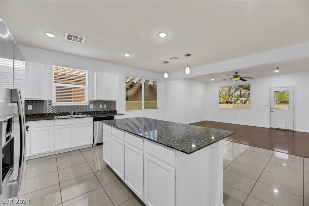 1172 Evergreen Cove Street