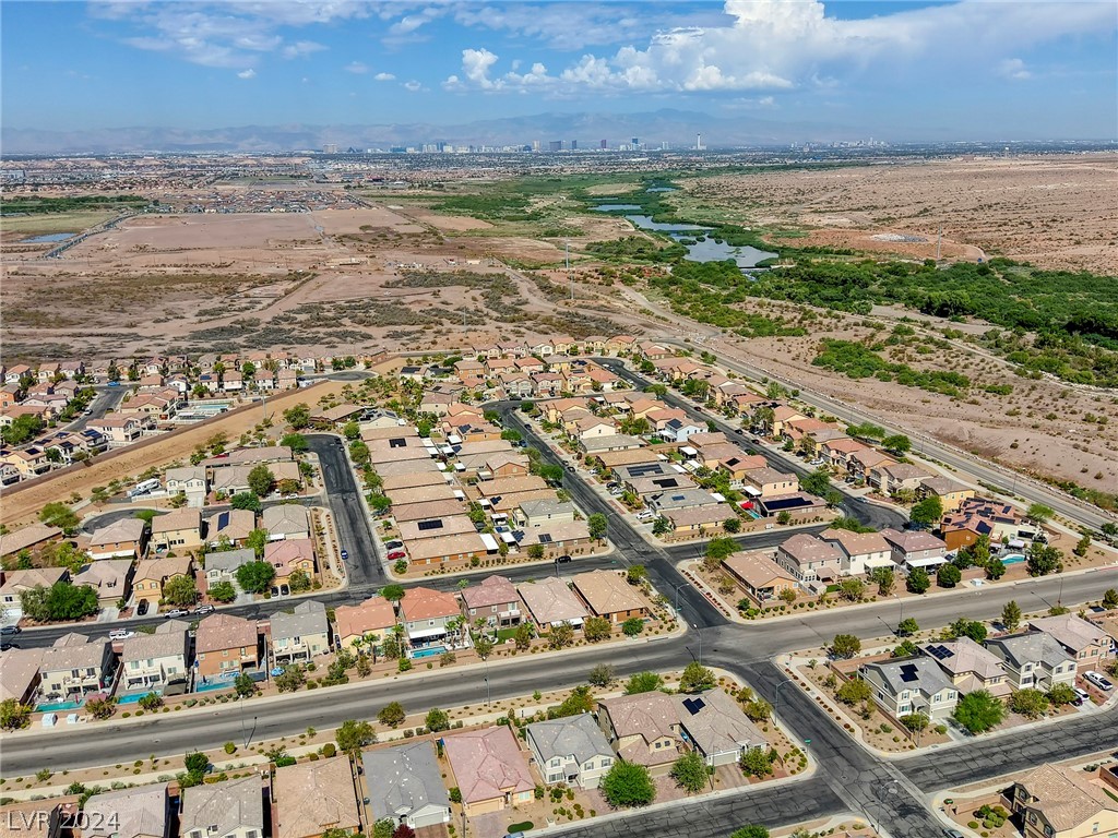 1172 Evergreen Cove Street