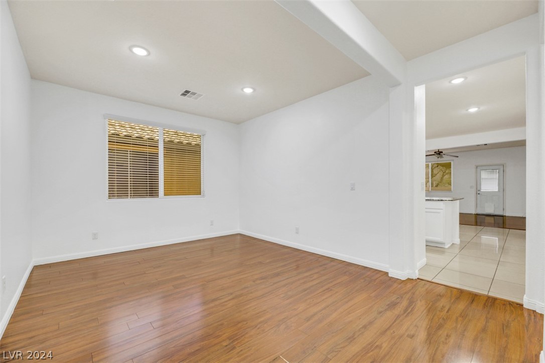 1172 Evergreen Cove Street