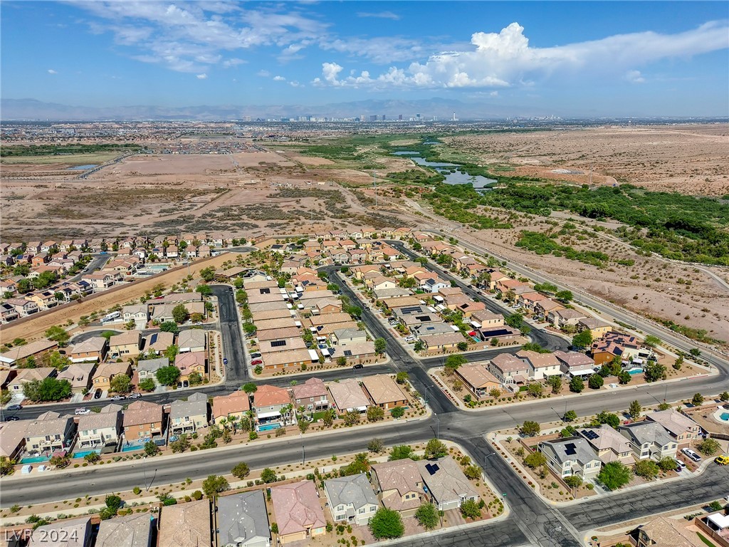 1172 Evergreen Cove Street