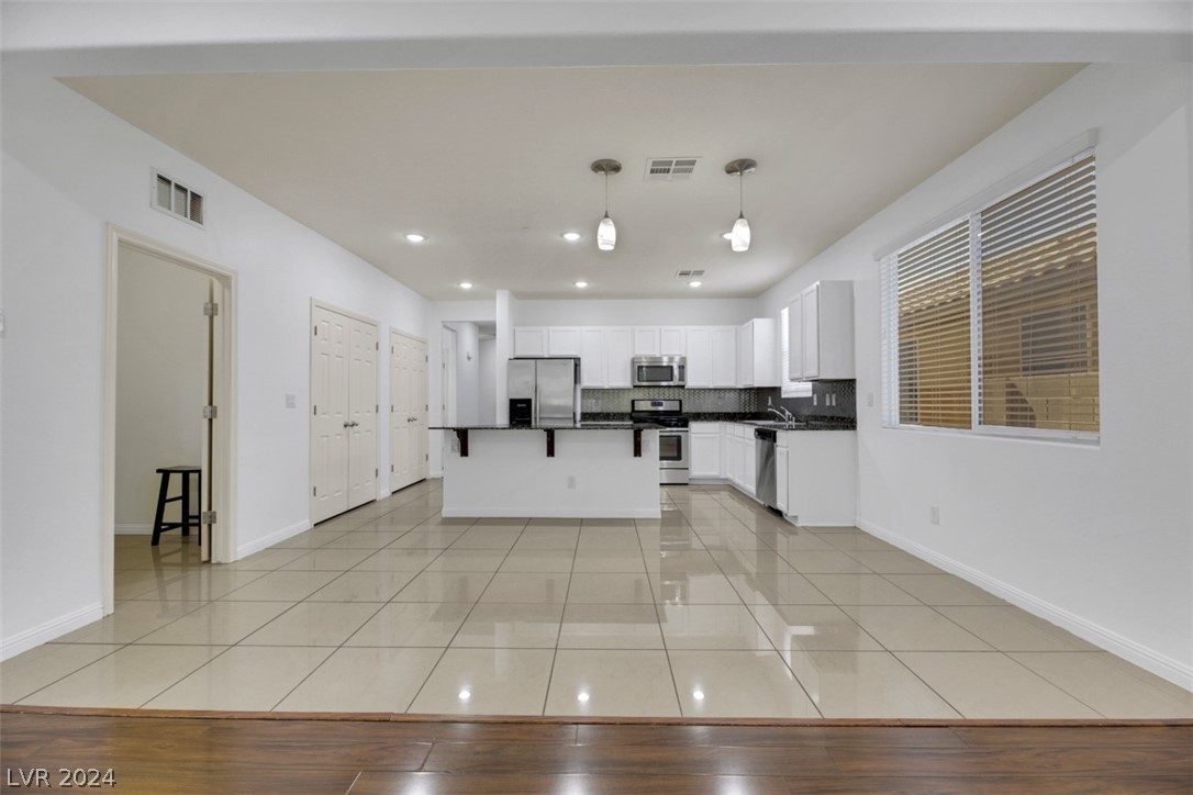 1172 Evergreen Cove Street