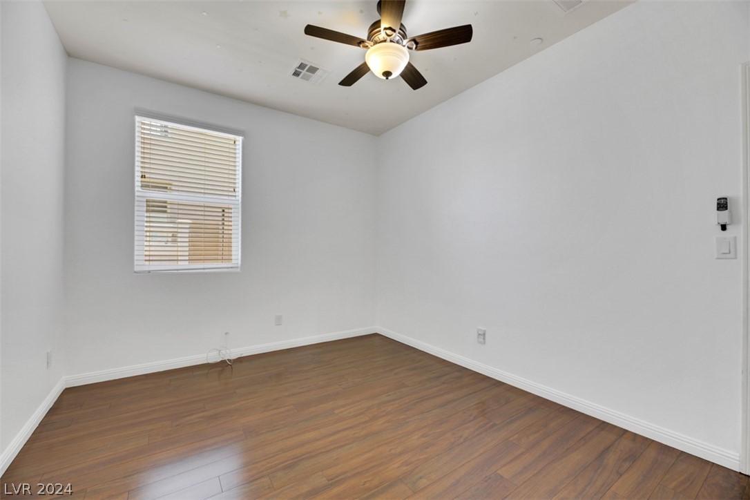 1172 Evergreen Cove Street