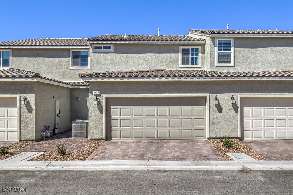 3437 Costa Caparica Lane