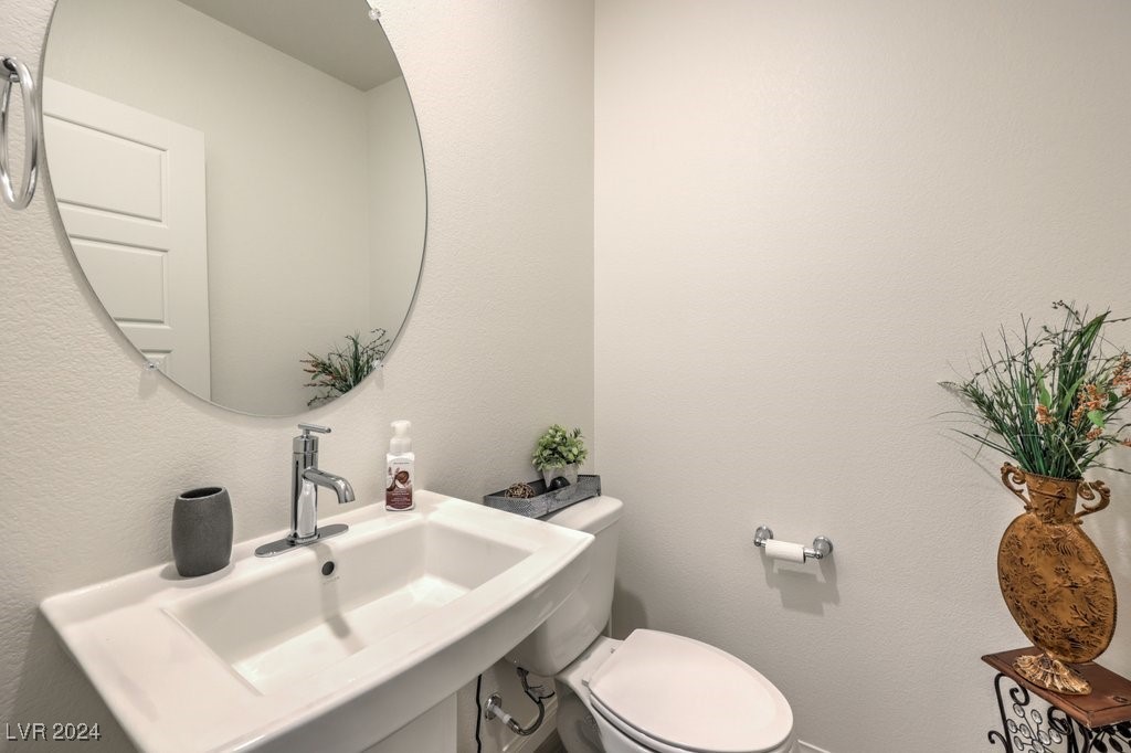 3437 Costa Caparica Lane